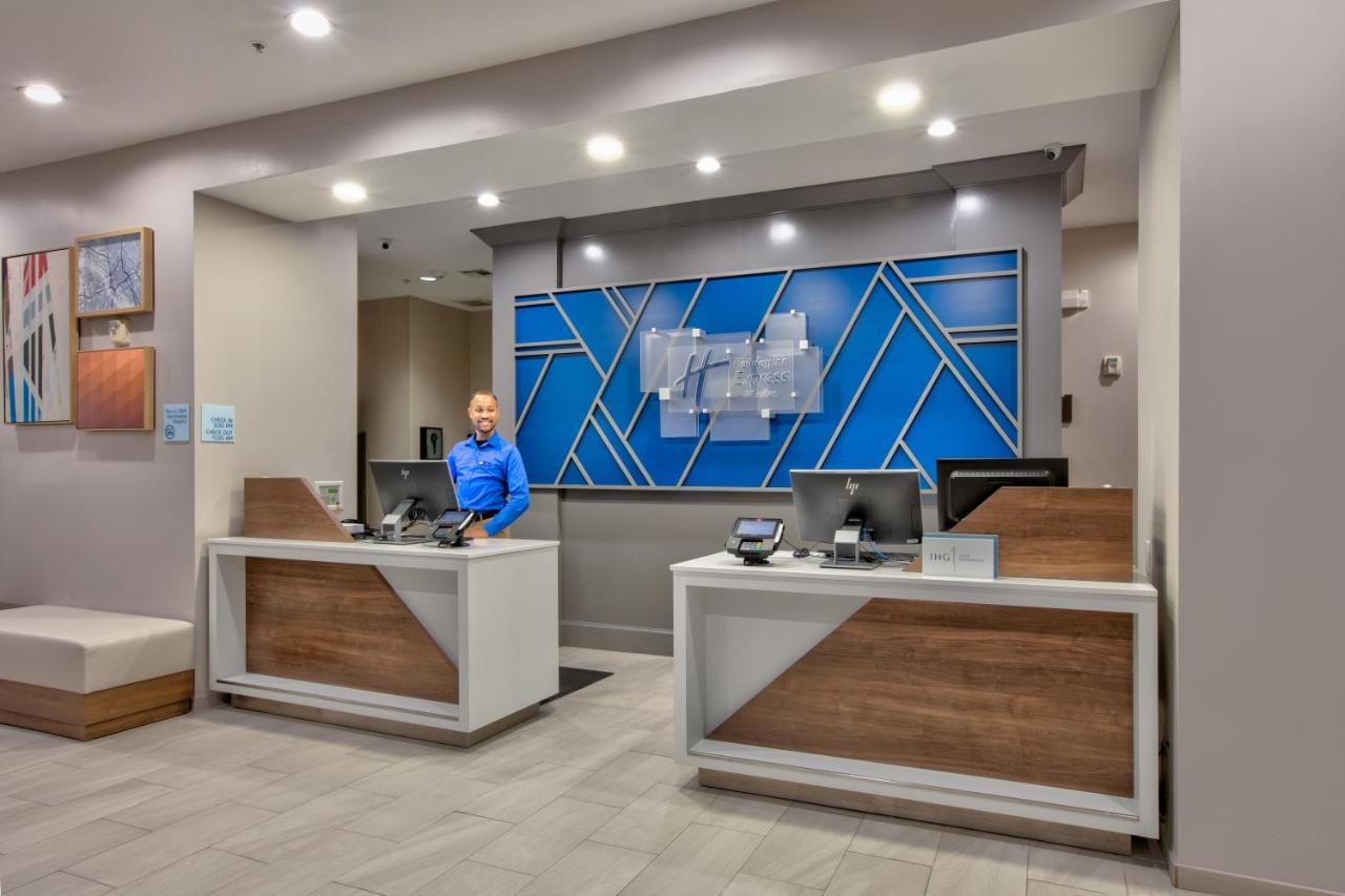 Holiday Inn Express & Suites North Dallas At Preston By Ihg Exteriér fotografie