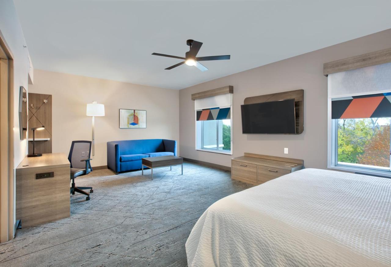 Holiday Inn Express & Suites North Dallas At Preston By Ihg Exteriér fotografie