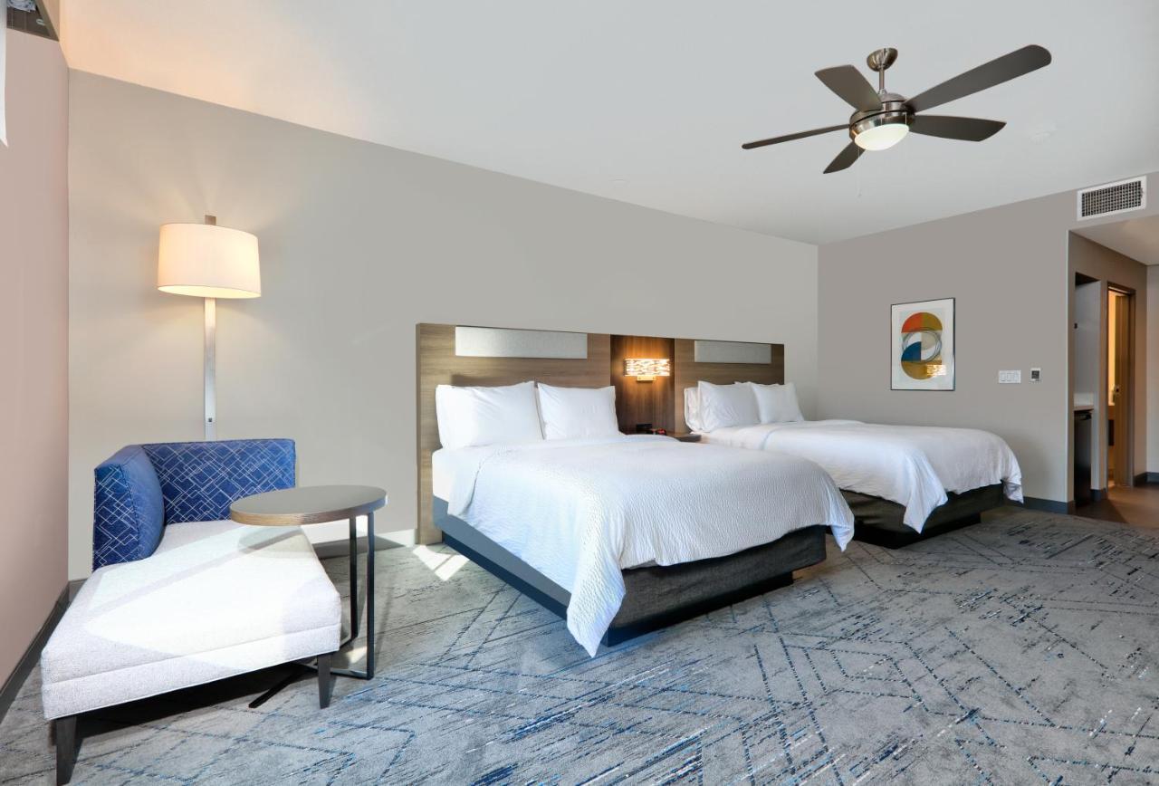 Holiday Inn Express & Suites North Dallas At Preston By Ihg Exteriér fotografie
