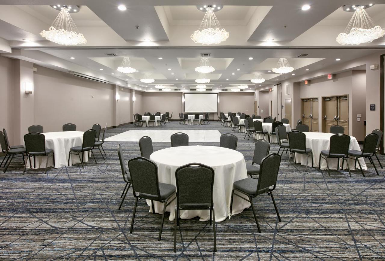 Holiday Inn Express & Suites North Dallas At Preston By Ihg Exteriér fotografie