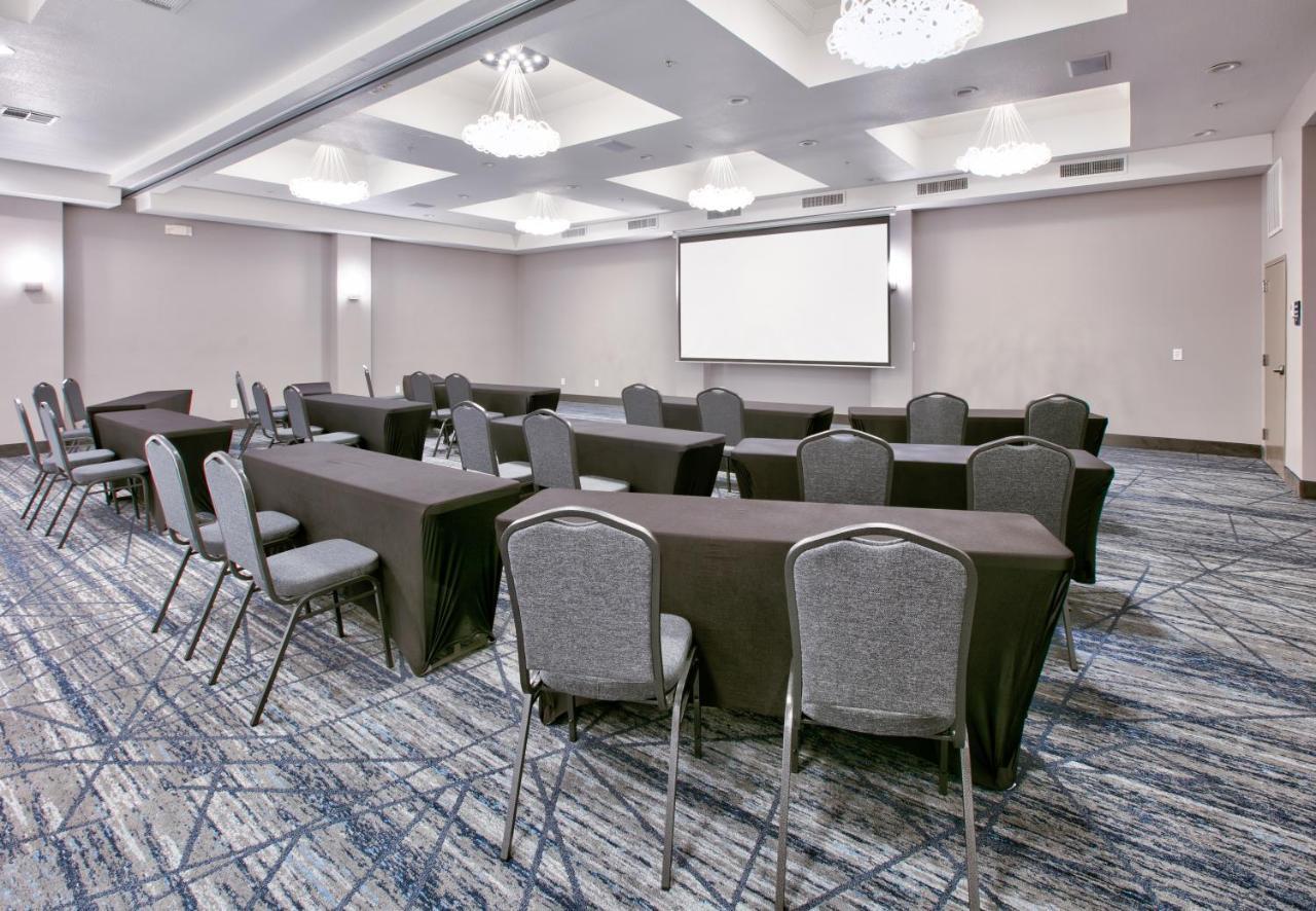 Holiday Inn Express & Suites North Dallas At Preston By Ihg Exteriér fotografie