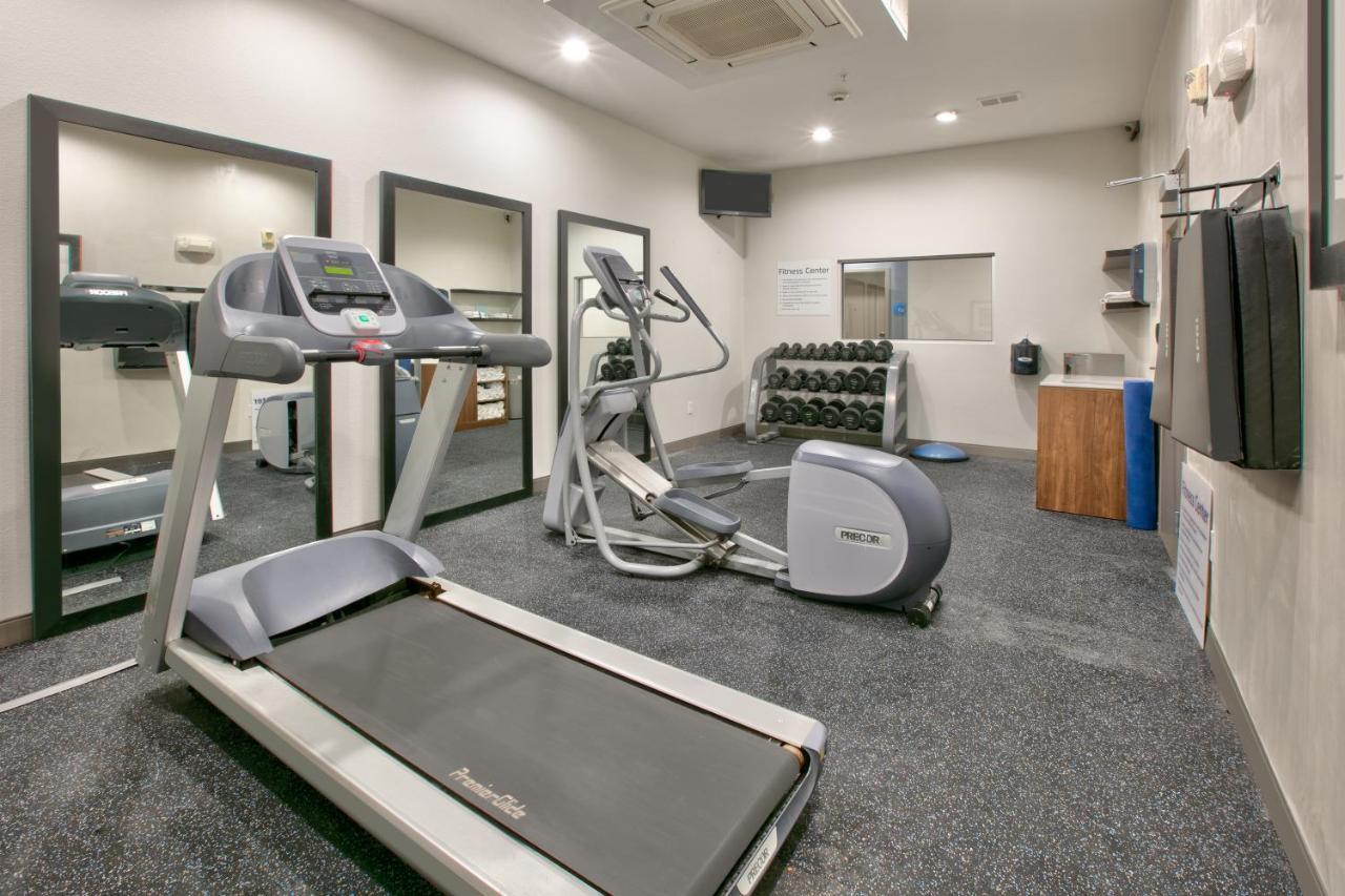 Holiday Inn Express & Suites North Dallas At Preston By Ihg Exteriér fotografie