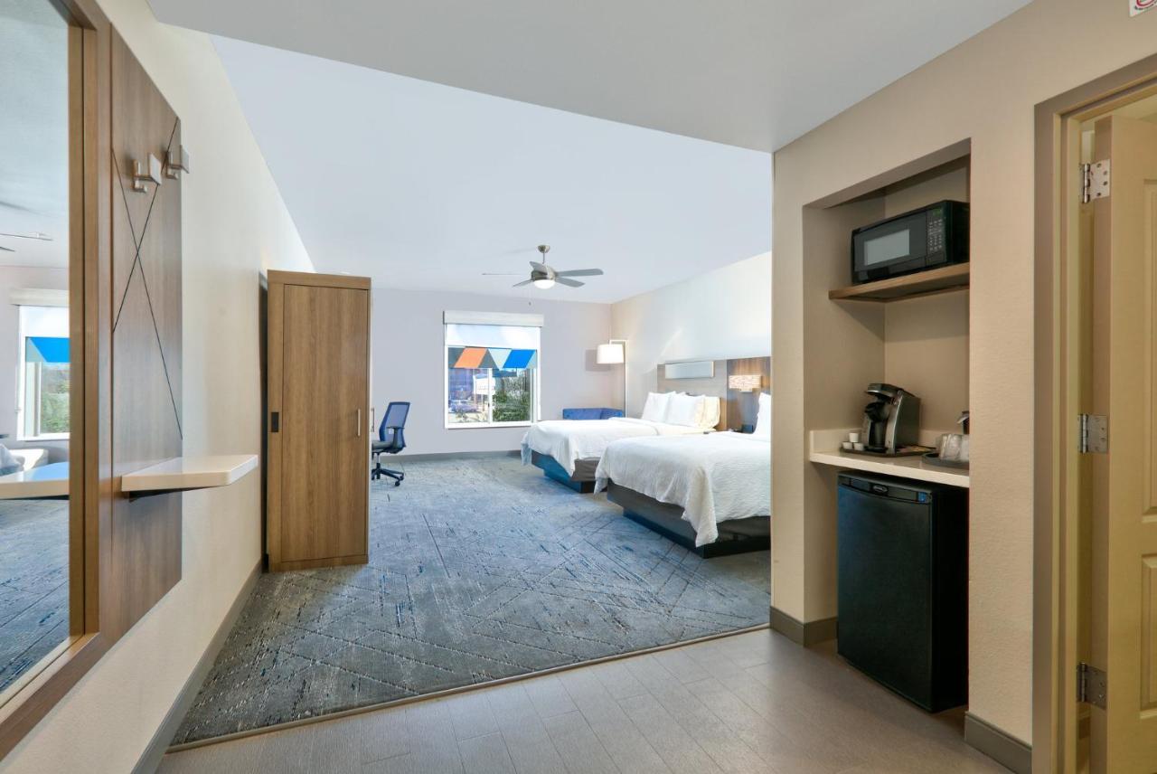 Holiday Inn Express & Suites North Dallas At Preston By Ihg Exteriér fotografie