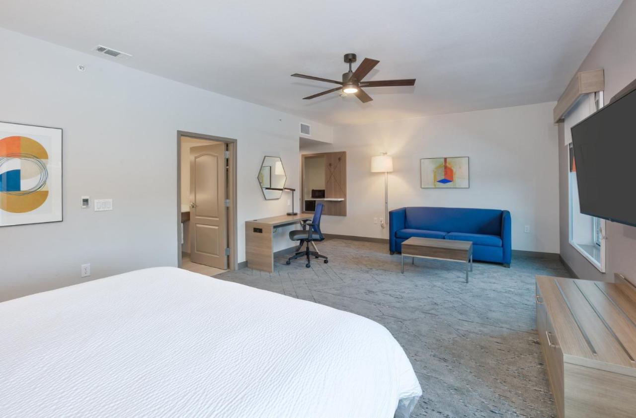 Holiday Inn Express & Suites North Dallas At Preston By Ihg Exteriér fotografie