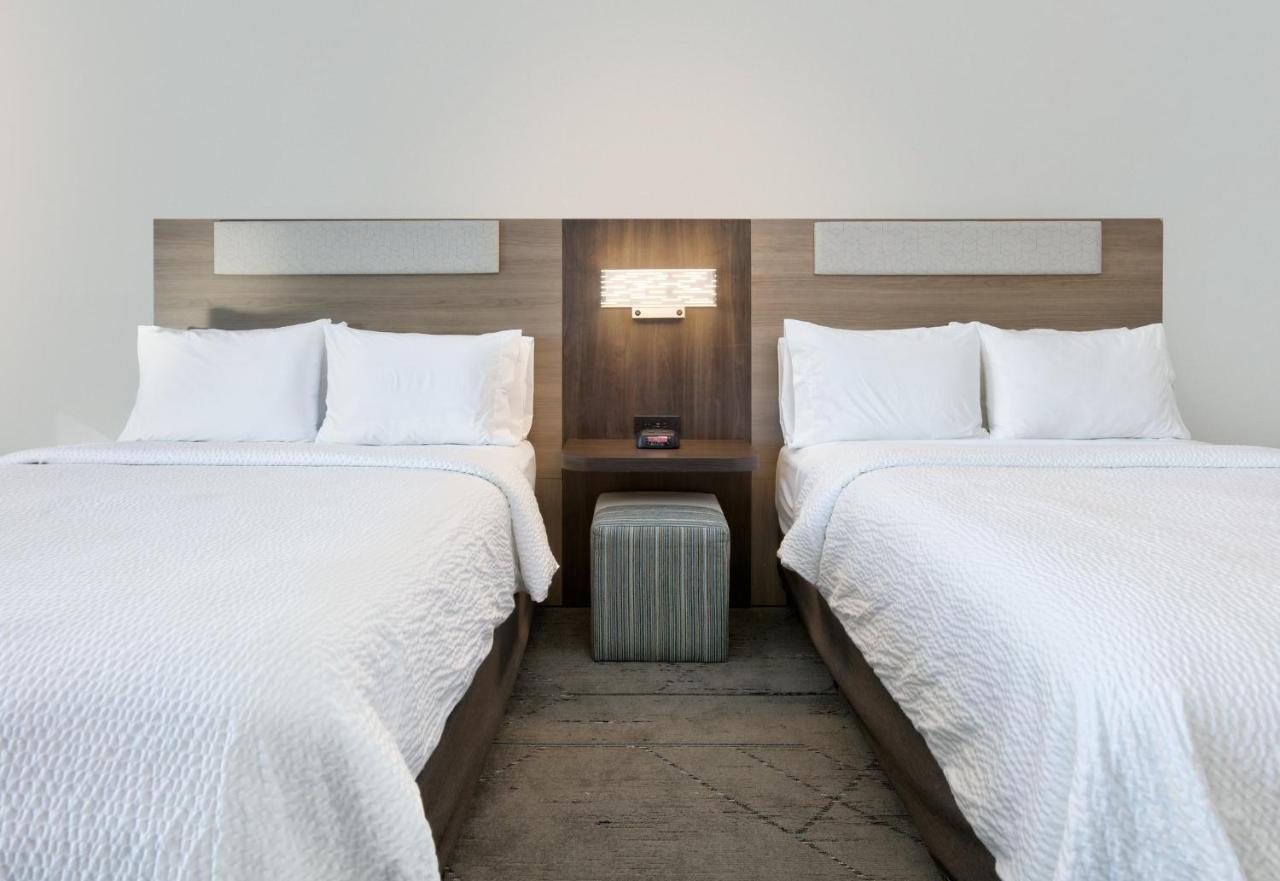 Holiday Inn Express & Suites North Dallas At Preston By Ihg Exteriér fotografie