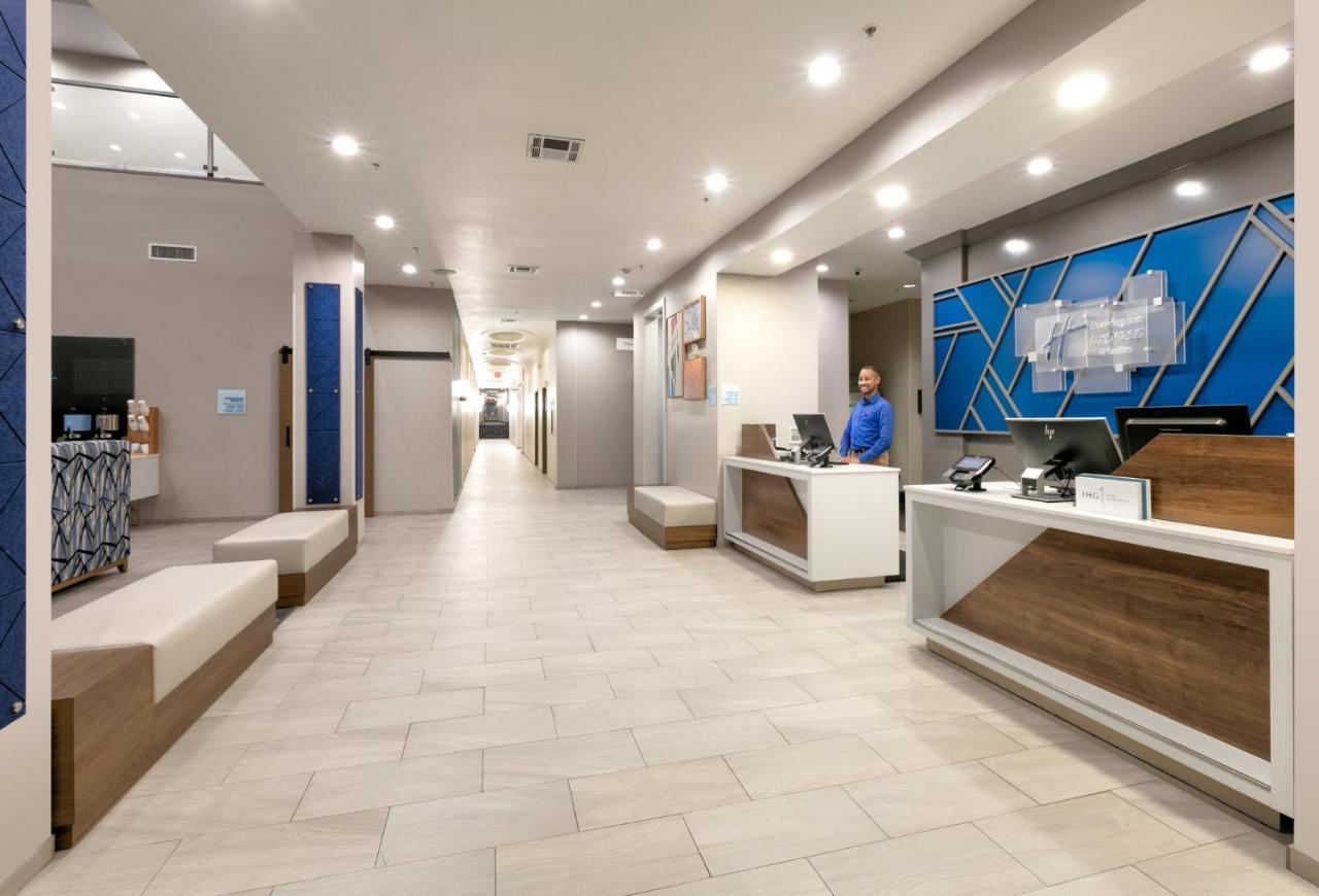 Holiday Inn Express & Suites North Dallas At Preston By Ihg Exteriér fotografie